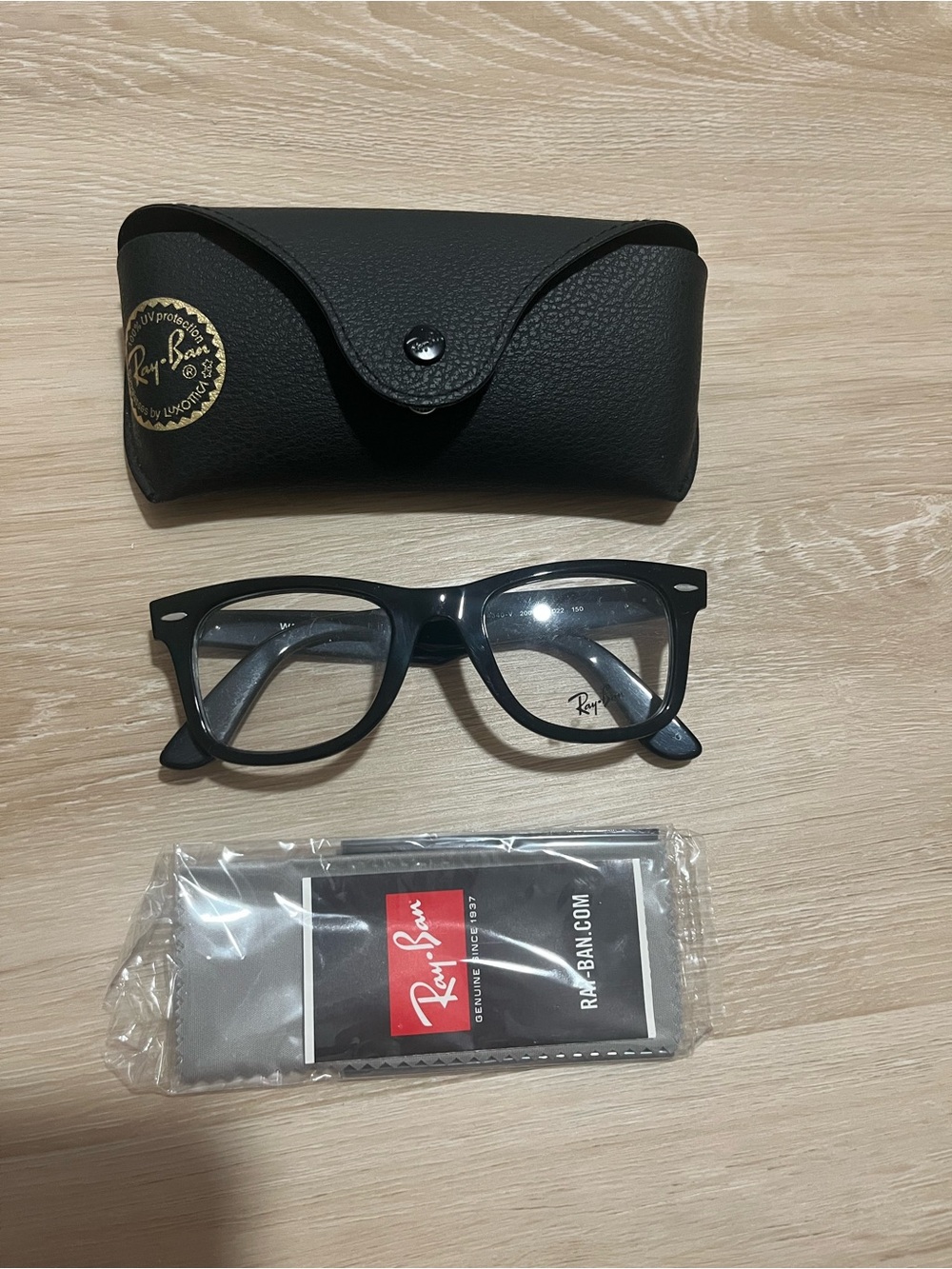 Ray-Ban Black Wayfarer-Style Eyeglasses Frame with Case